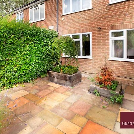 Sunninghill Village - 2 Bed - Parking And Garden Аскот Экстерьер фото